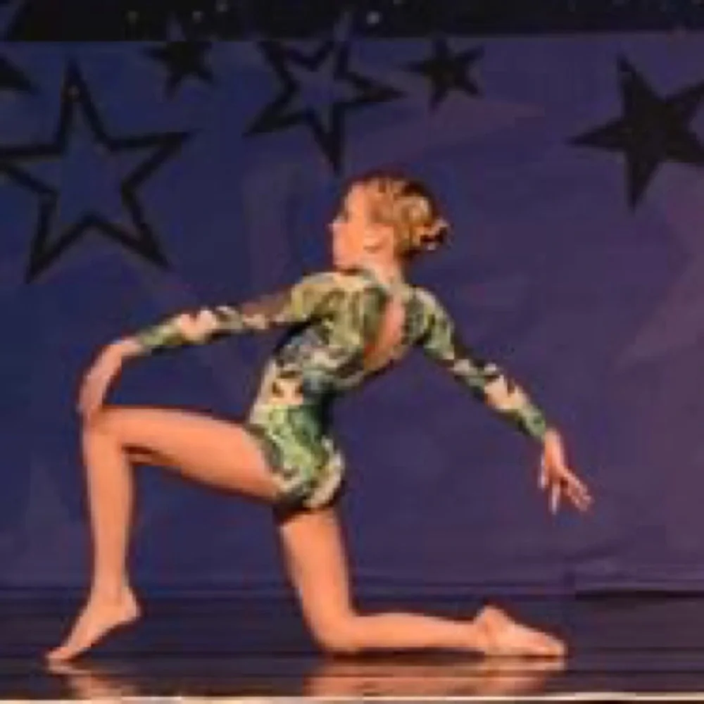 Gorgeous Competition Stoned Green & White Flowered Leo Youth Size 12